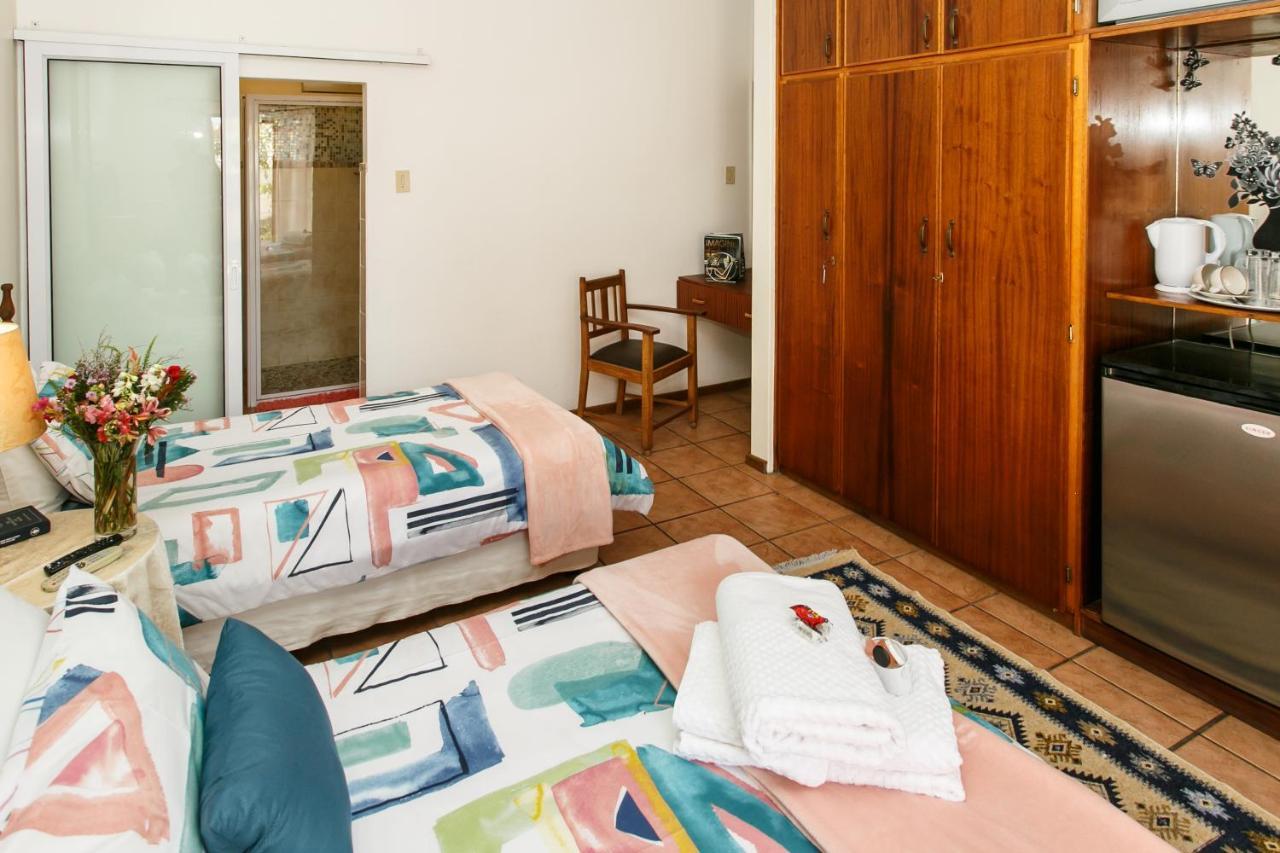 Langenhoven B&B Oudtshoorn Extérieur photo