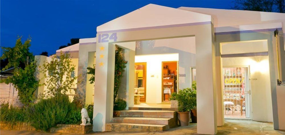 Langenhoven B&B Oudtshoorn Extérieur photo